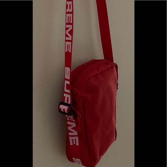 Supreme NY crossbody/shoulder bag rare SS18 red - Picture 3 of 7
